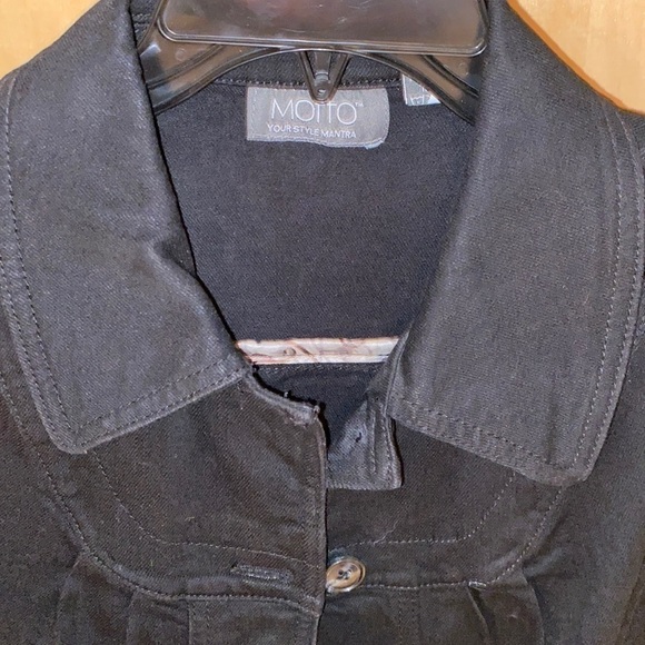 🍀Motto Black Stretch Denim jacket with button accents and 3/4 Sleeve size Small - Picture 3 of 8